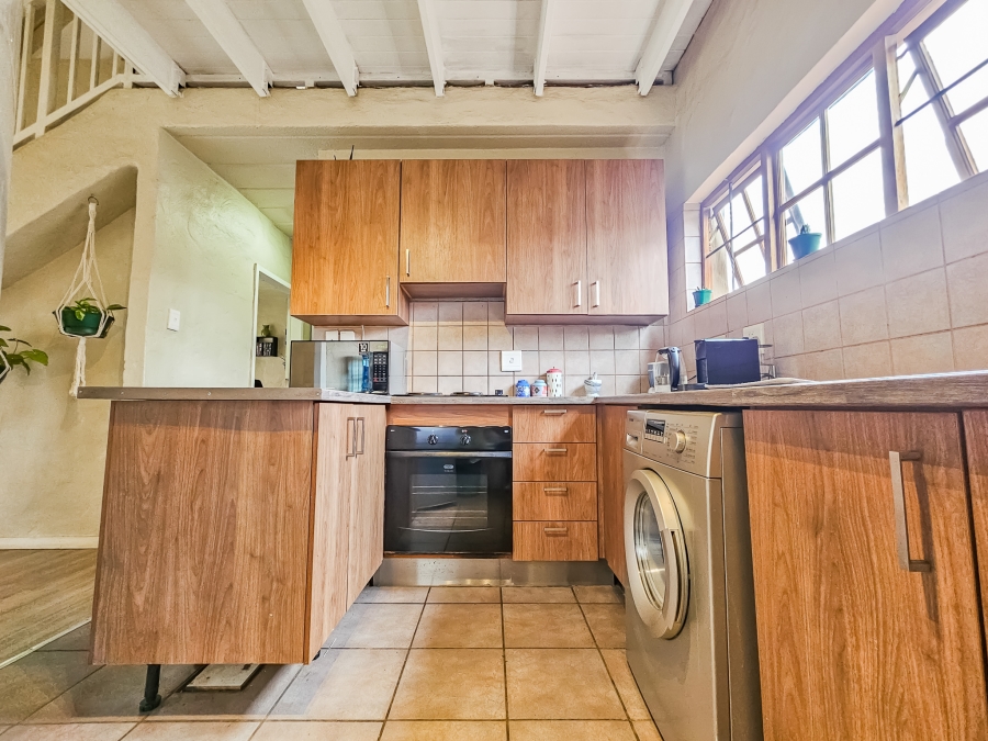 2 Bedroom Property for Sale in Faerie Glen Gauteng