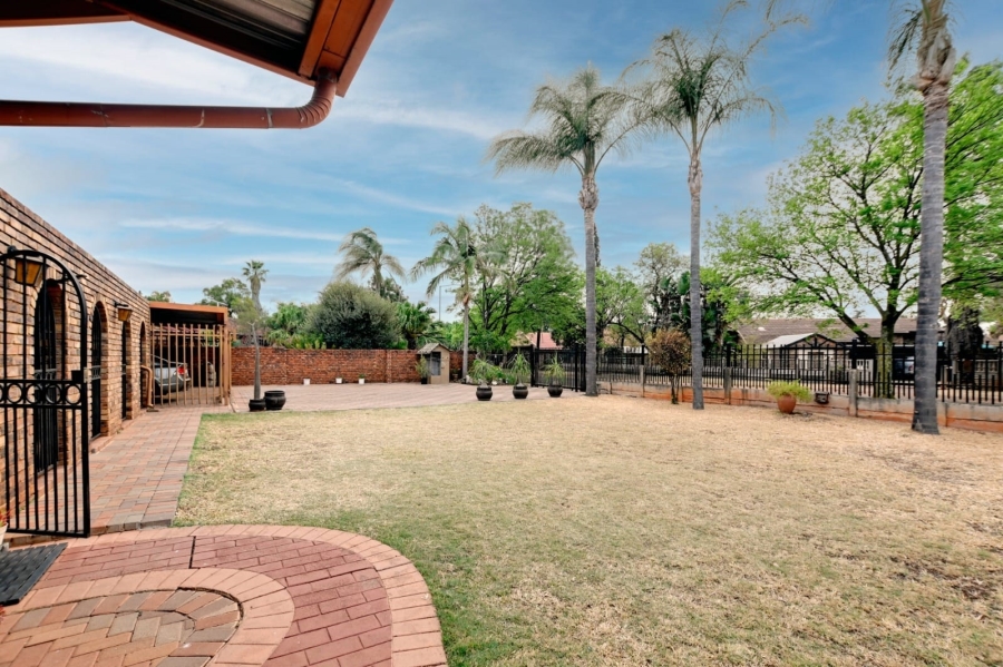 4 Bedroom Property for Sale in Doornpoort Gauteng