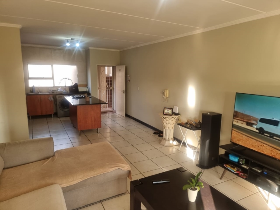 2 Bedroom Property for Sale in Sunninghill Gauteng