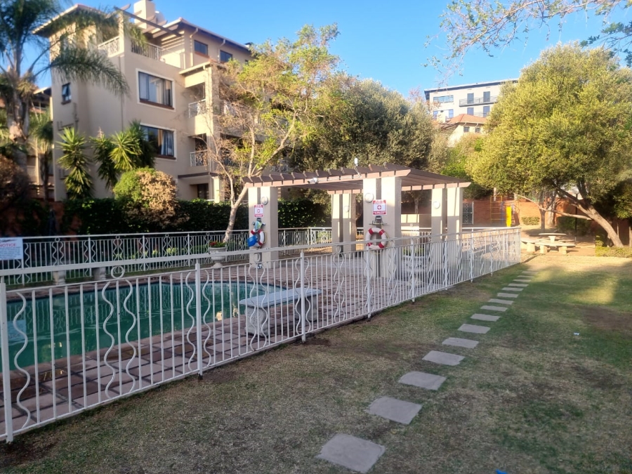 2 Bedroom Property for Sale in Sunninghill Gauteng