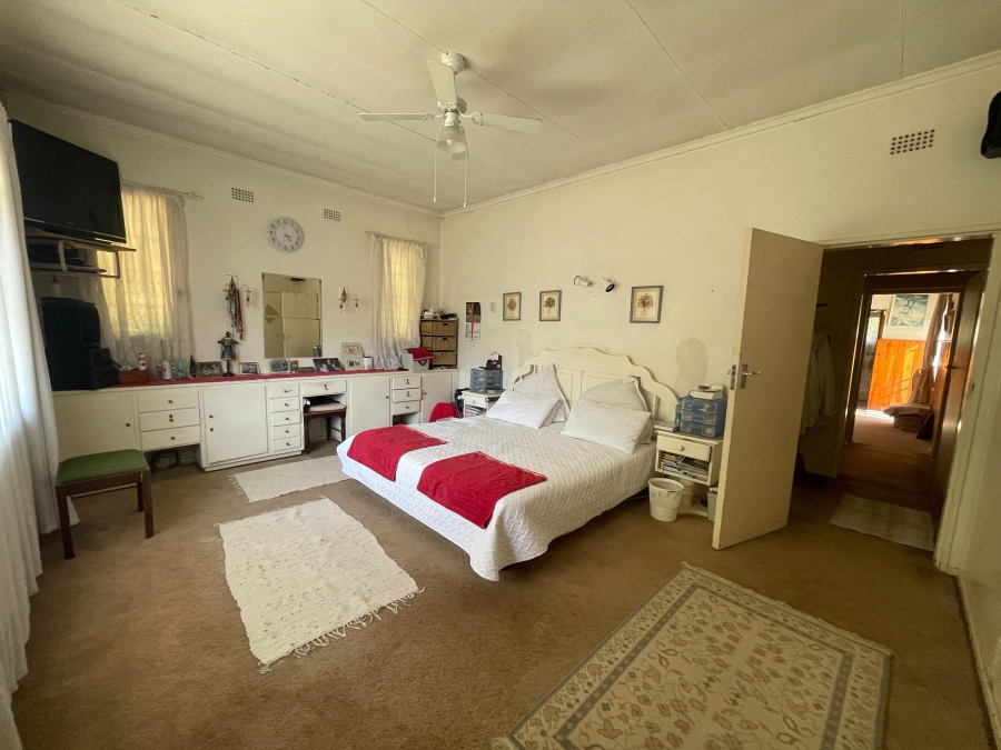 4 Bedroom Property for Sale in Three Rivers Proper Gauteng