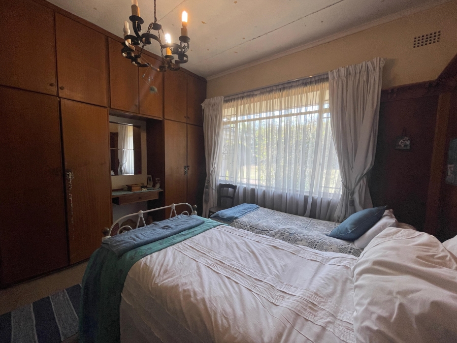 4 Bedroom Property for Sale in Three Rivers Proper Gauteng