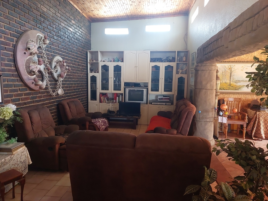 11 Bedroom Property for Sale in Valley Settlements A H Gauteng