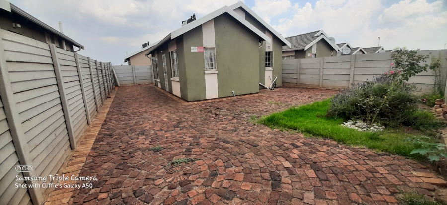 2 Bedroom Property for Sale in Sky City Gauteng