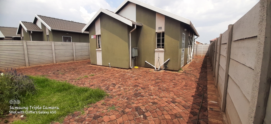 2 Bedroom Property for Sale in Sky City Gauteng