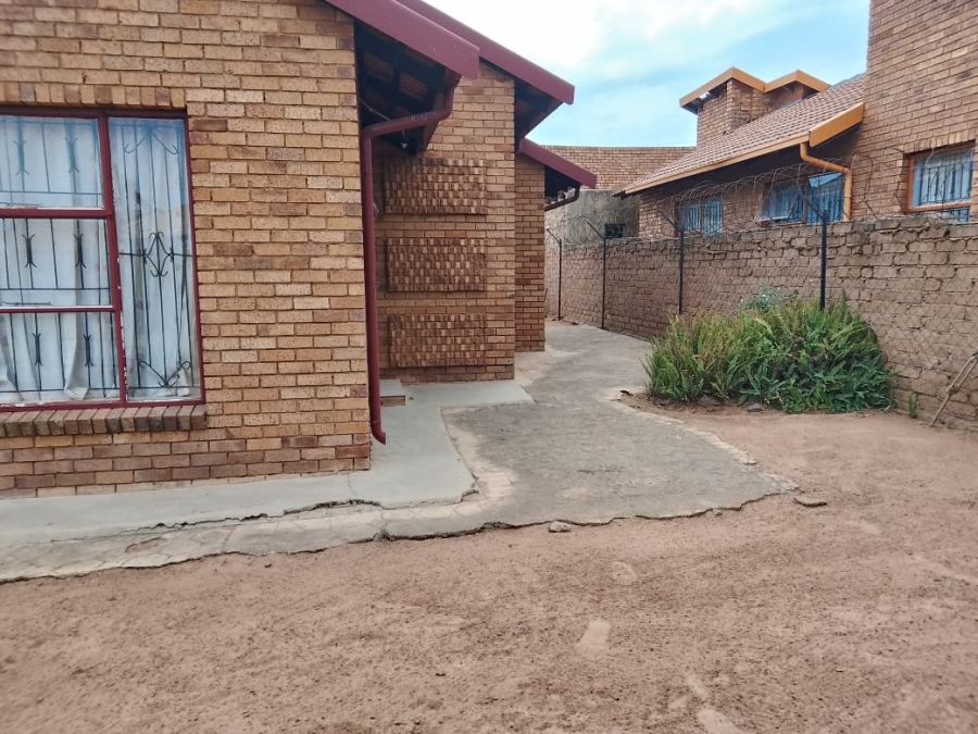 2 Bedroom Property for Sale in Soshanguve WW Gauteng