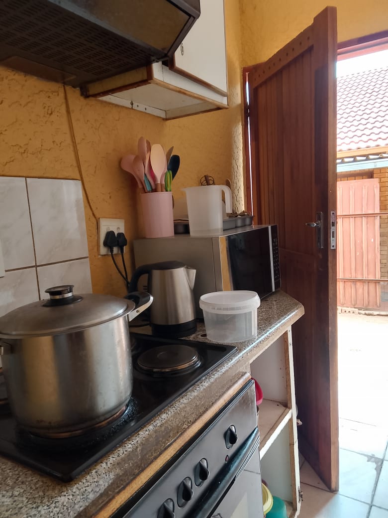 2 Bedroom Property for Sale in Soshanguve WW Gauteng