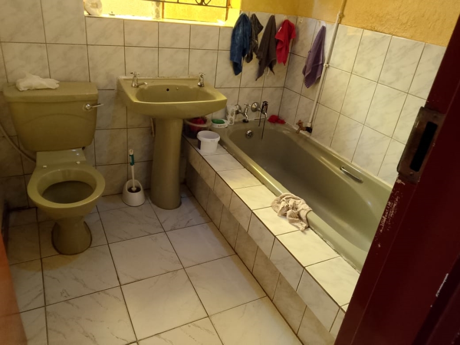 2 Bedroom Property for Sale in Soshanguve WW Gauteng