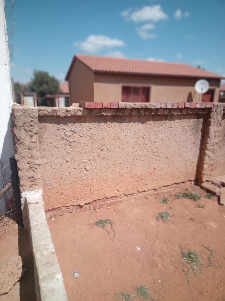 2 Bedroom Property for Sale in Soshanguve WW Gauteng