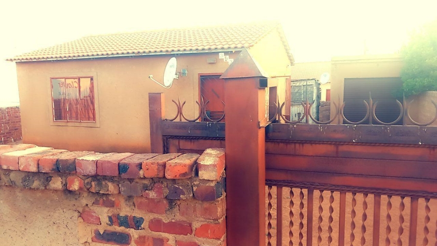 2 Bedroom Property for Sale in Soshanguve WW Gauteng