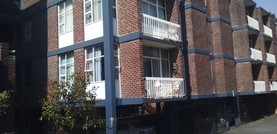 To Let 1 Bedroom Property for Rent in Horison Gauteng