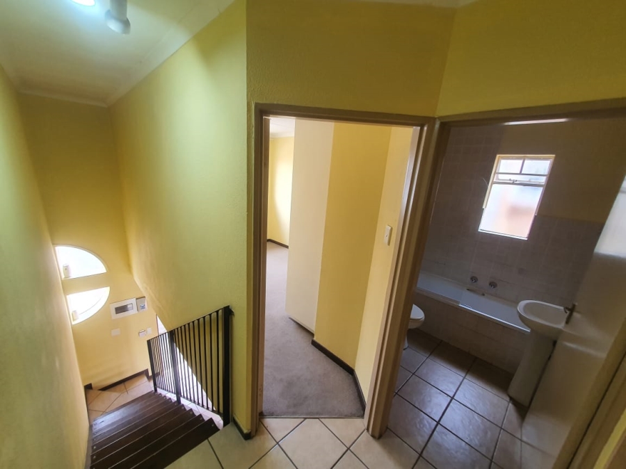 To Let 2 Bedroom Property for Rent in Birchleigh Gauteng