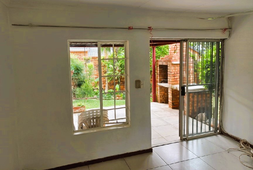 To Let 2 Bedroom Property for Rent in Highveld Gauteng