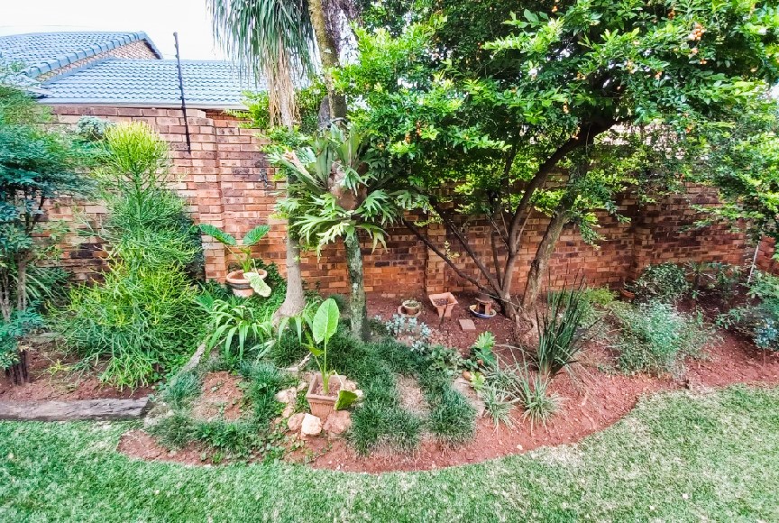 To Let 2 Bedroom Property for Rent in Highveld Gauteng