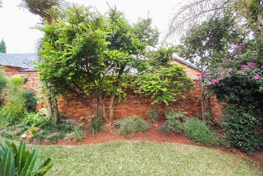 To Let 2 Bedroom Property for Rent in Highveld Gauteng