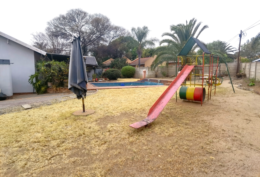 4 Bedroom Property for Sale in The Reeds Gauteng