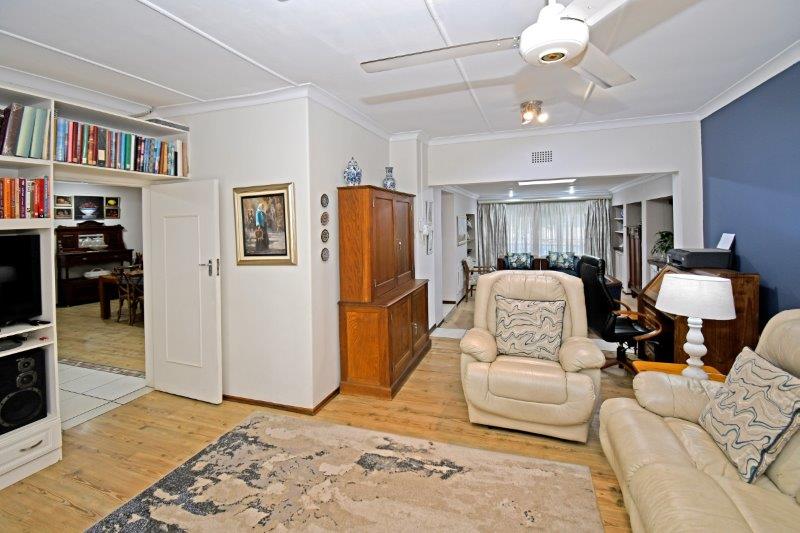 5 Bedroom Property for Sale in Moret Gauteng