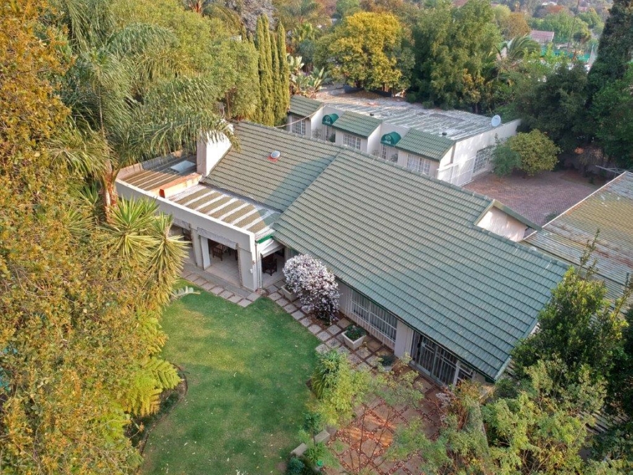 5 Bedroom Property for Sale in Moret Gauteng