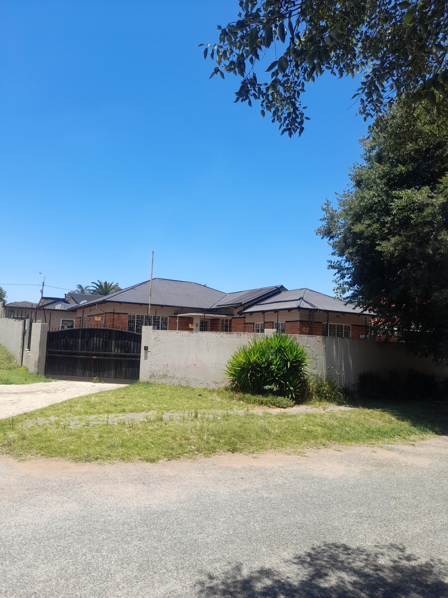 3 Bedroom Property for Sale in Rewlatch Gauteng