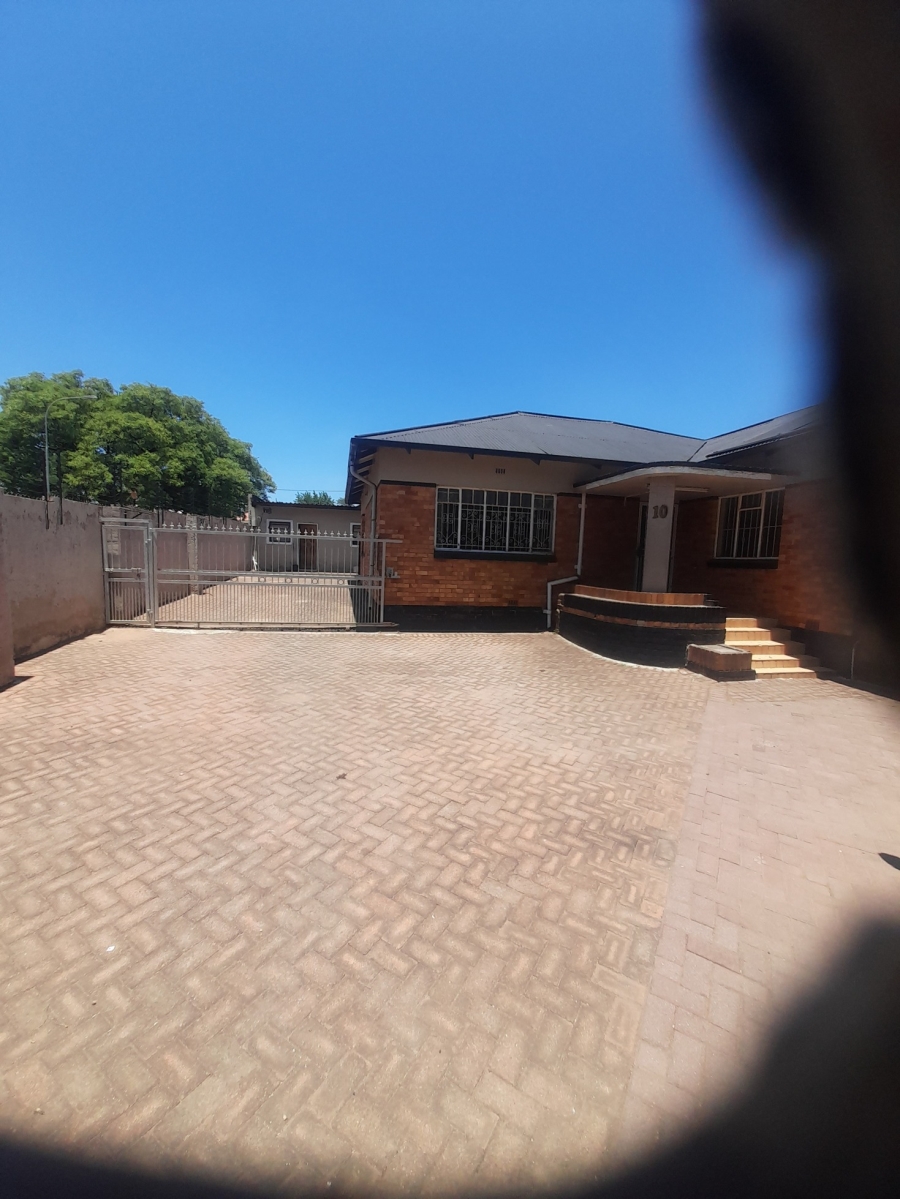 3 Bedroom Property for Sale in Rewlatch Gauteng