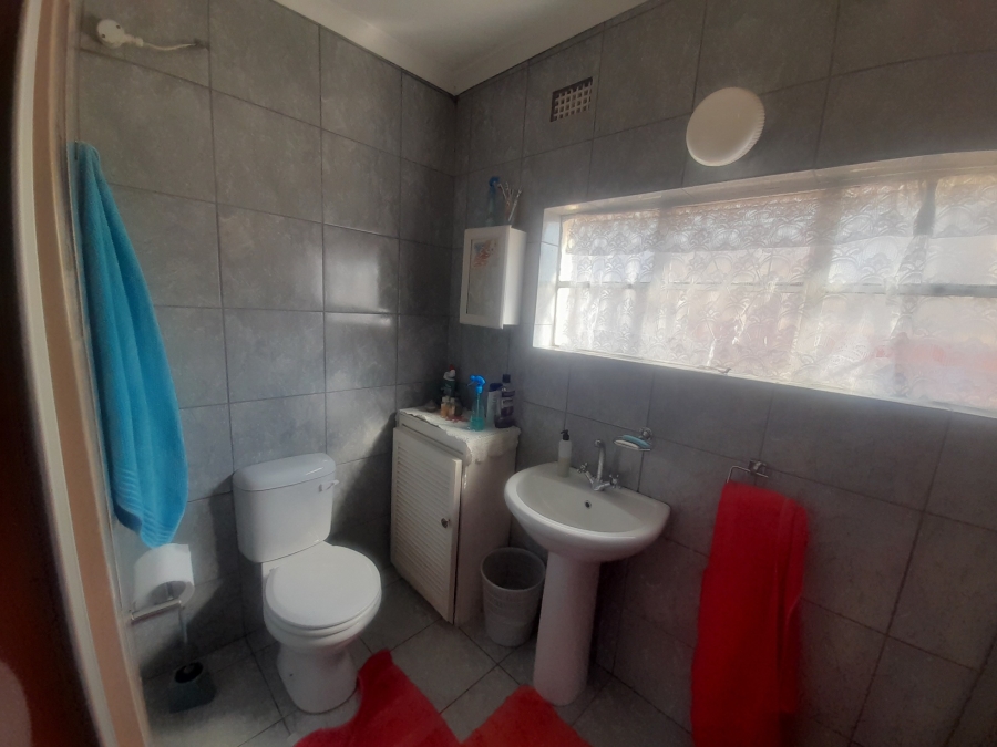 4 Bedroom Property for Sale in Regents Park Gauteng