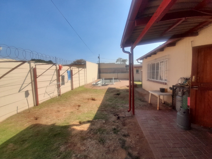 4 Bedroom Property for Sale in Regents Park Gauteng