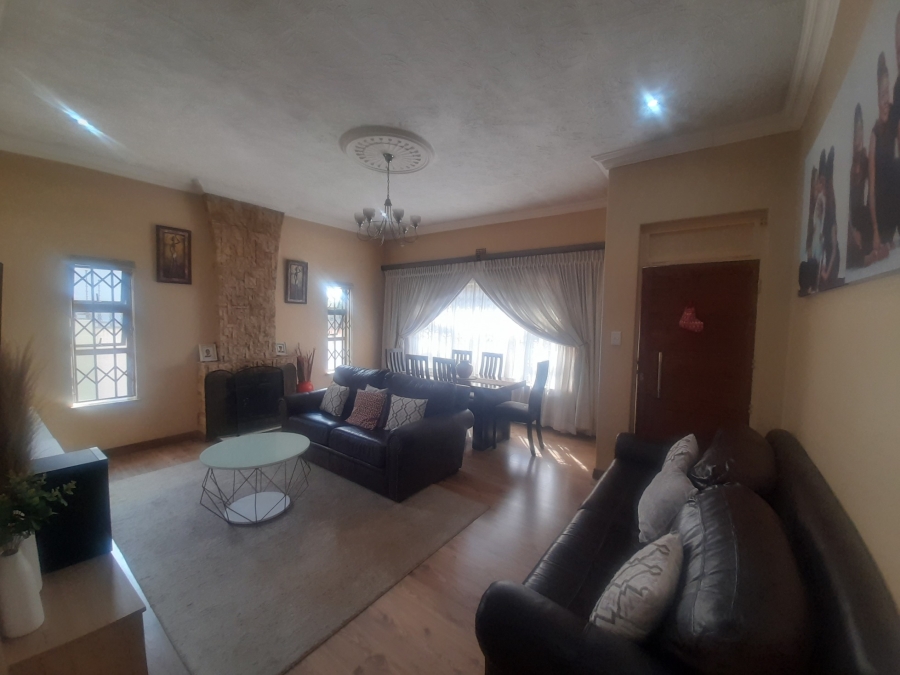 3 Bedroom Property for Sale in Regents Park Gauteng