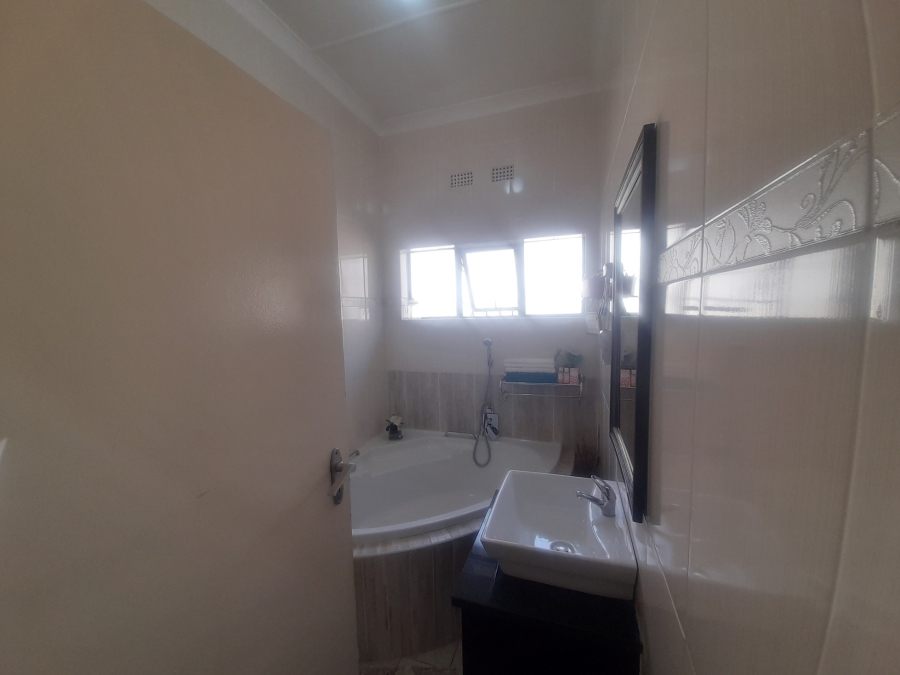 3 Bedroom Property for Sale in Regents Park Gauteng