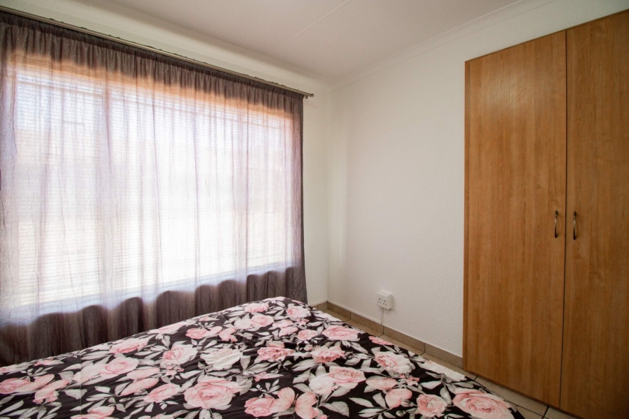 3 Bedroom Property for Sale in Goedeburg Gauteng