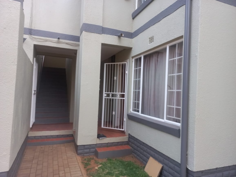 1 Bedroom Property for Sale in Brentwood Gauteng