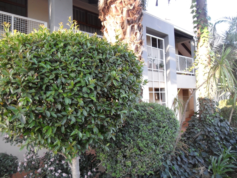 2 Bedroom Property for Sale in Corlett Gardens Gauteng