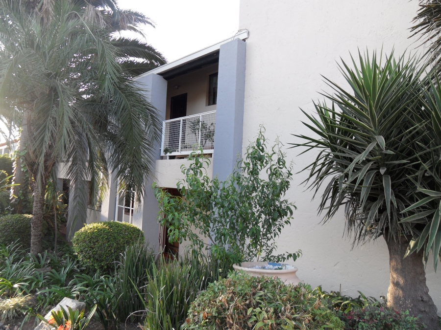 2 Bedroom Property for Sale in Corlett Gardens Gauteng