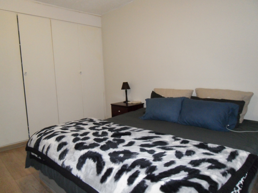 2 Bedroom Property for Sale in Corlett Gardens Gauteng