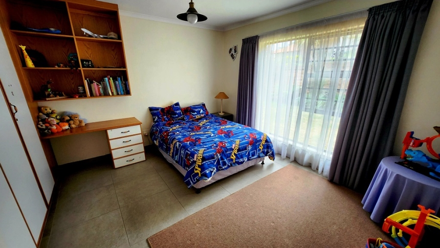 4 Bedroom Property for Sale in Eldoraigne Gauteng