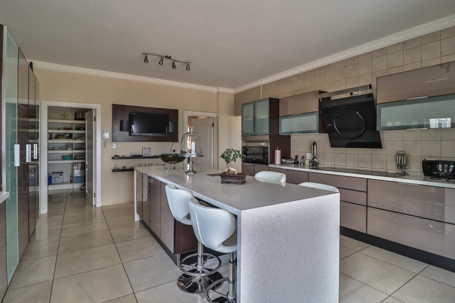 6 Bedroom Property for Sale in Cornwall Hill Gauteng