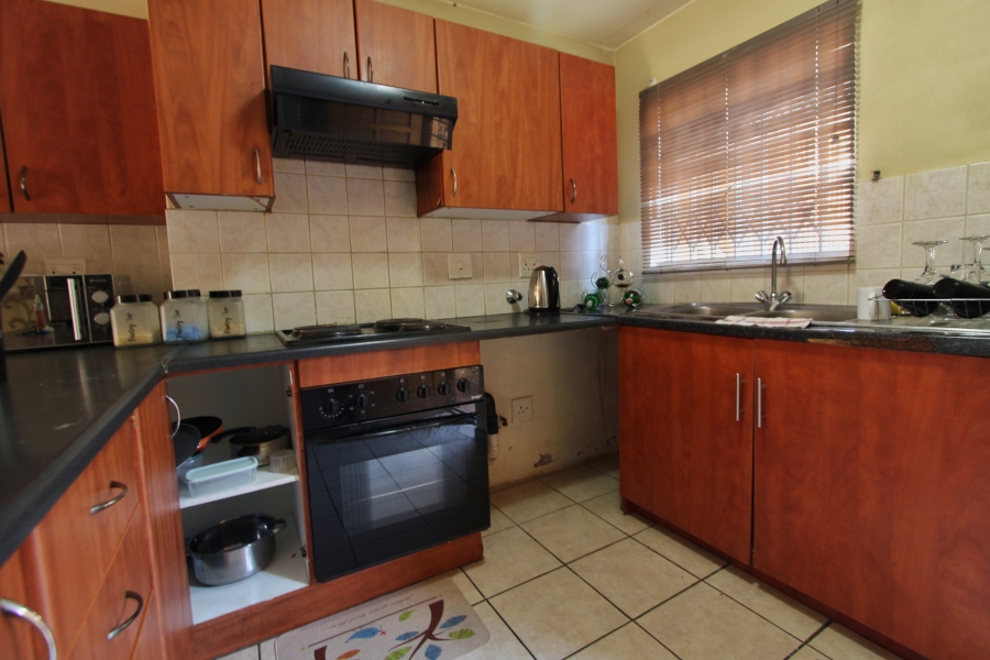 2 Bedroom Property for Sale in Halfway Gardens Gauteng