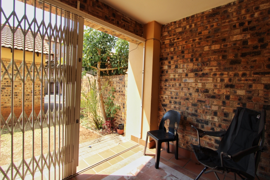 2 Bedroom Property for Sale in Halfway Gardens Gauteng