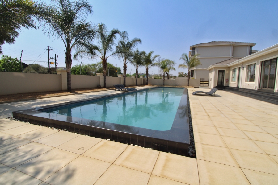 2 Bedroom Property for Sale in Carlswald Gauteng