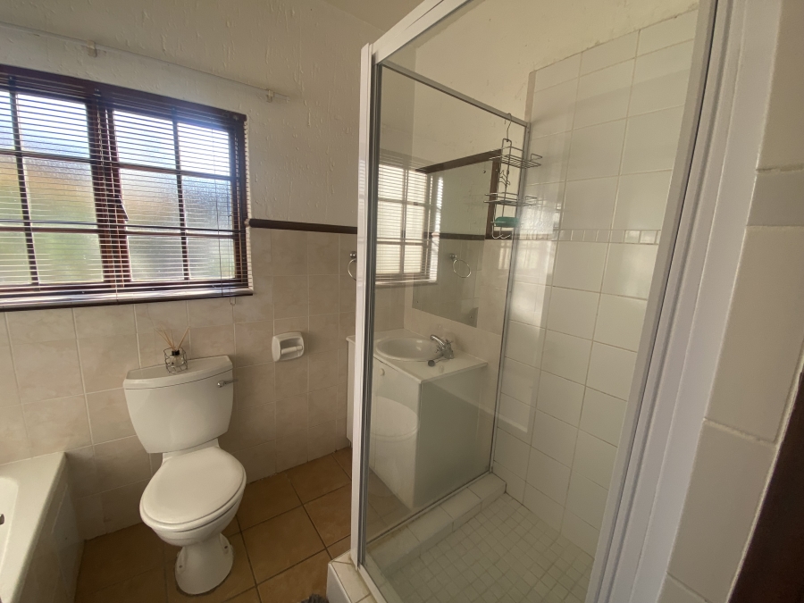 To Let 2 Bedroom Property for Rent in Paulshof Gauteng