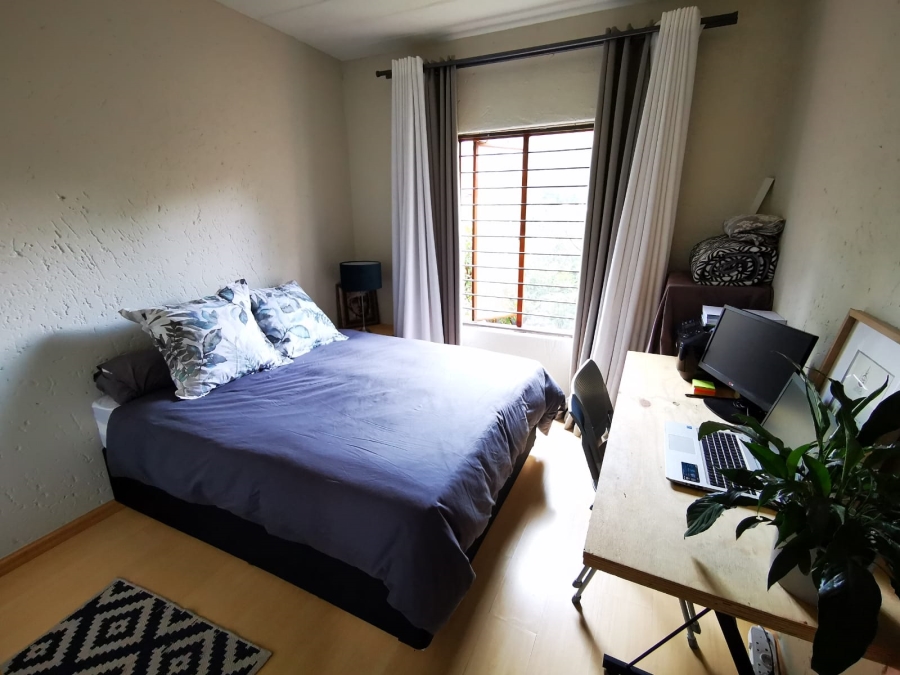 2 Bedroom Property for Sale in Sunninghill Gauteng