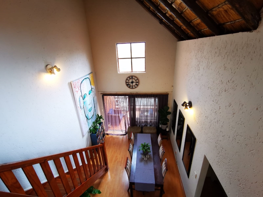 2 Bedroom Property for Sale in Sunninghill Gauteng