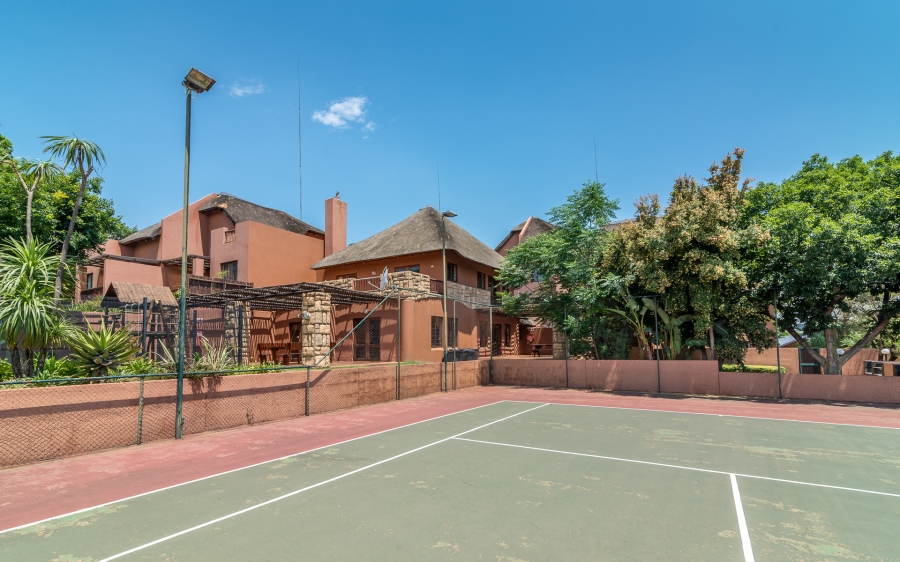 2 Bedroom Property for Sale in Sunninghill Gauteng