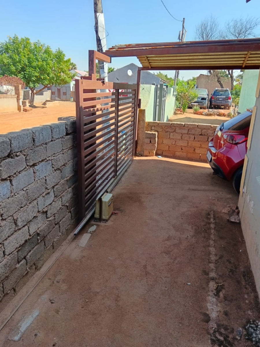 3 Bedroom Property for Sale in Atteridgeville Gauteng