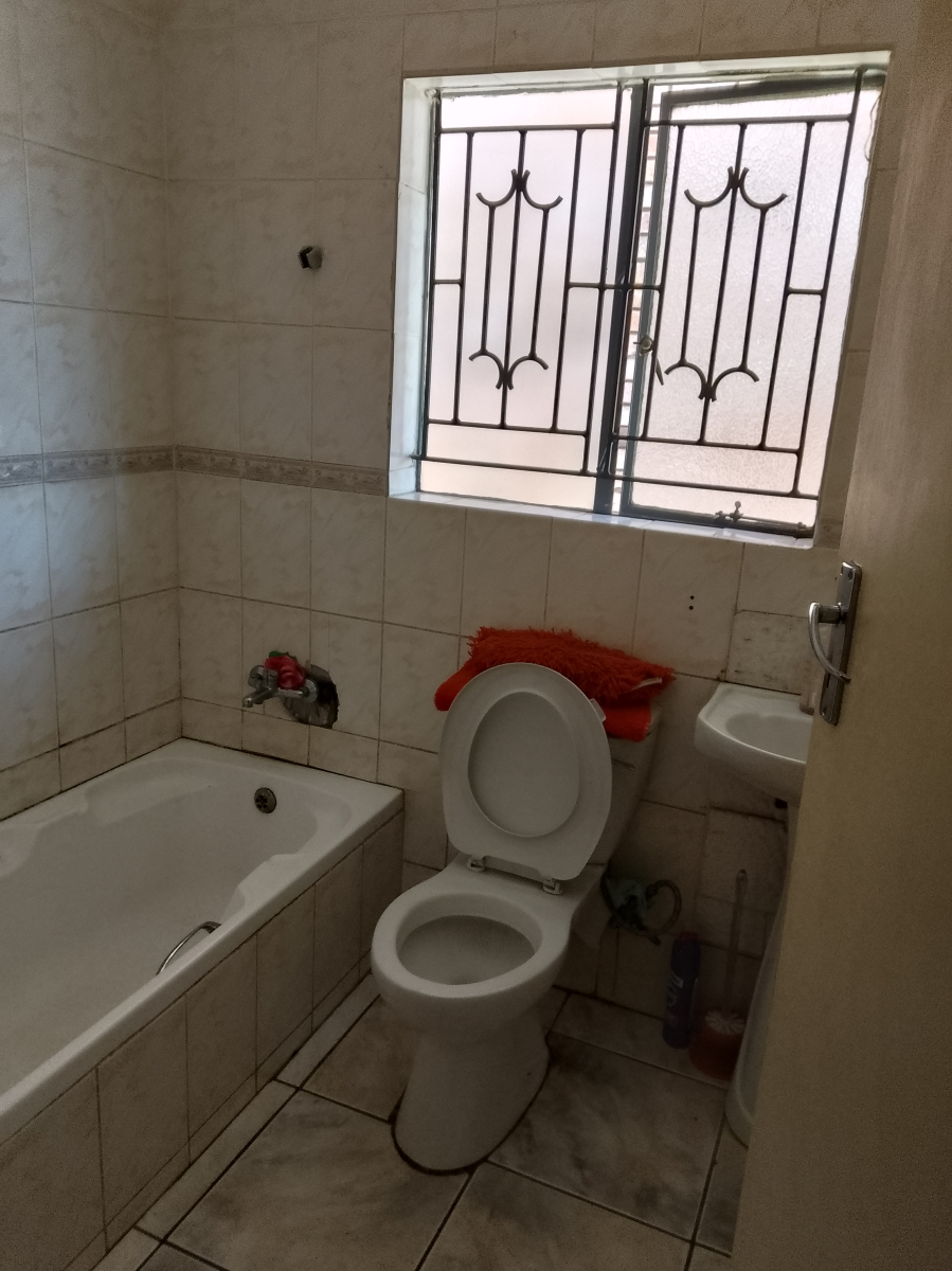 4 Bedroom Property for Sale in Atteridgeville Gauteng