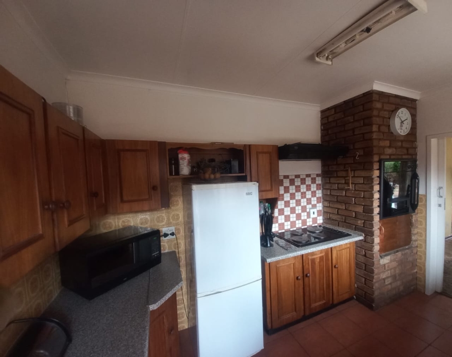 4 Bedroom Property for Sale in Crystal Park Gauteng