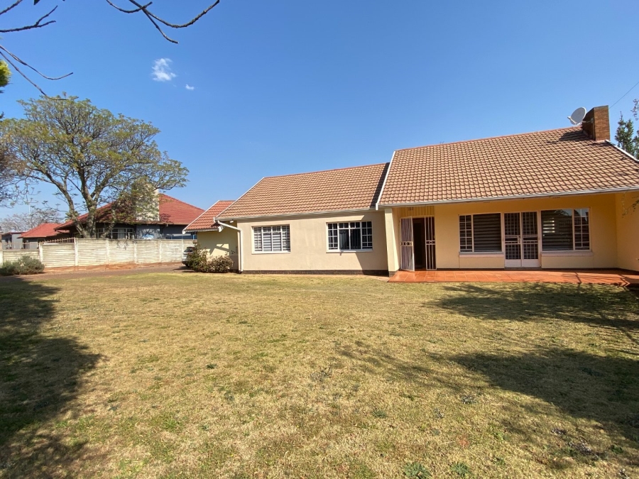 5 Bedroom Property for Sale in Horison Gauteng