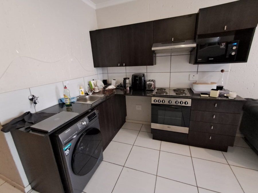 To Let 2 Bedroom Property for Rent in Paulshof Gauteng