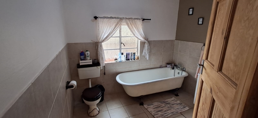 8 Bedroom Property for Sale in Magaliesburg Gauteng