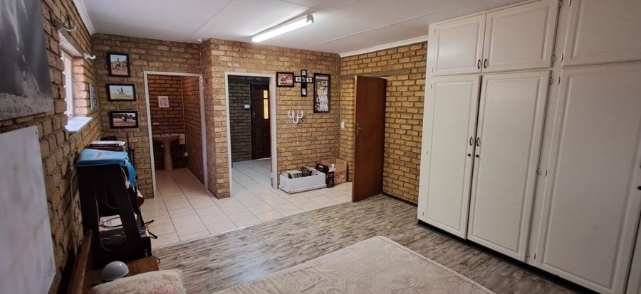 8 Bedroom Property for Sale in Magaliesburg Gauteng