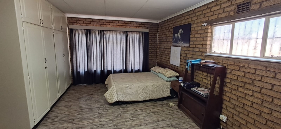 8 Bedroom Property for Sale in Magaliesburg Gauteng